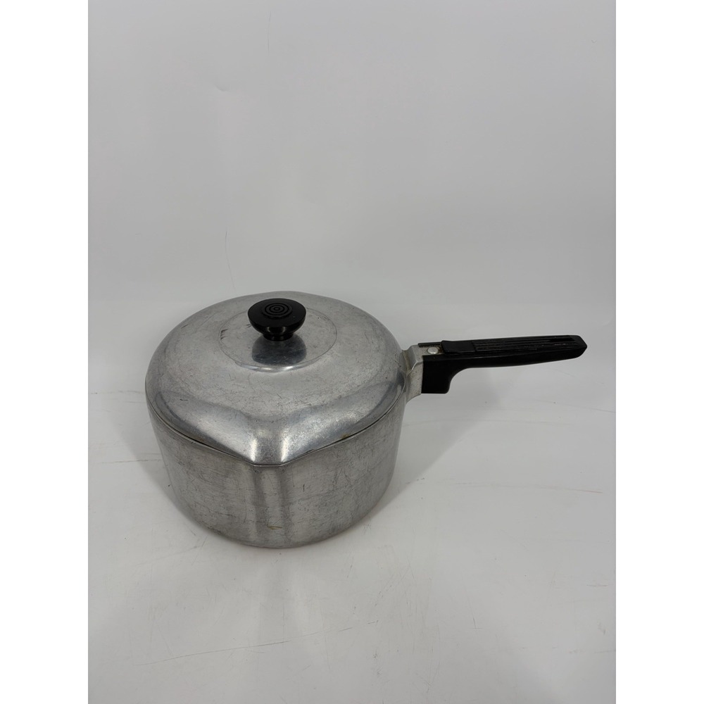 Vintage Wagner Ware Sydney O Magnalite 4 QT Sauce Pot 4684-M with Lid